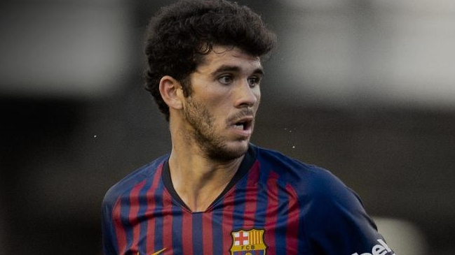 Carles Aleñá se sumó a Real Betis y complicó salida de Arturo Vidal de Barcelona