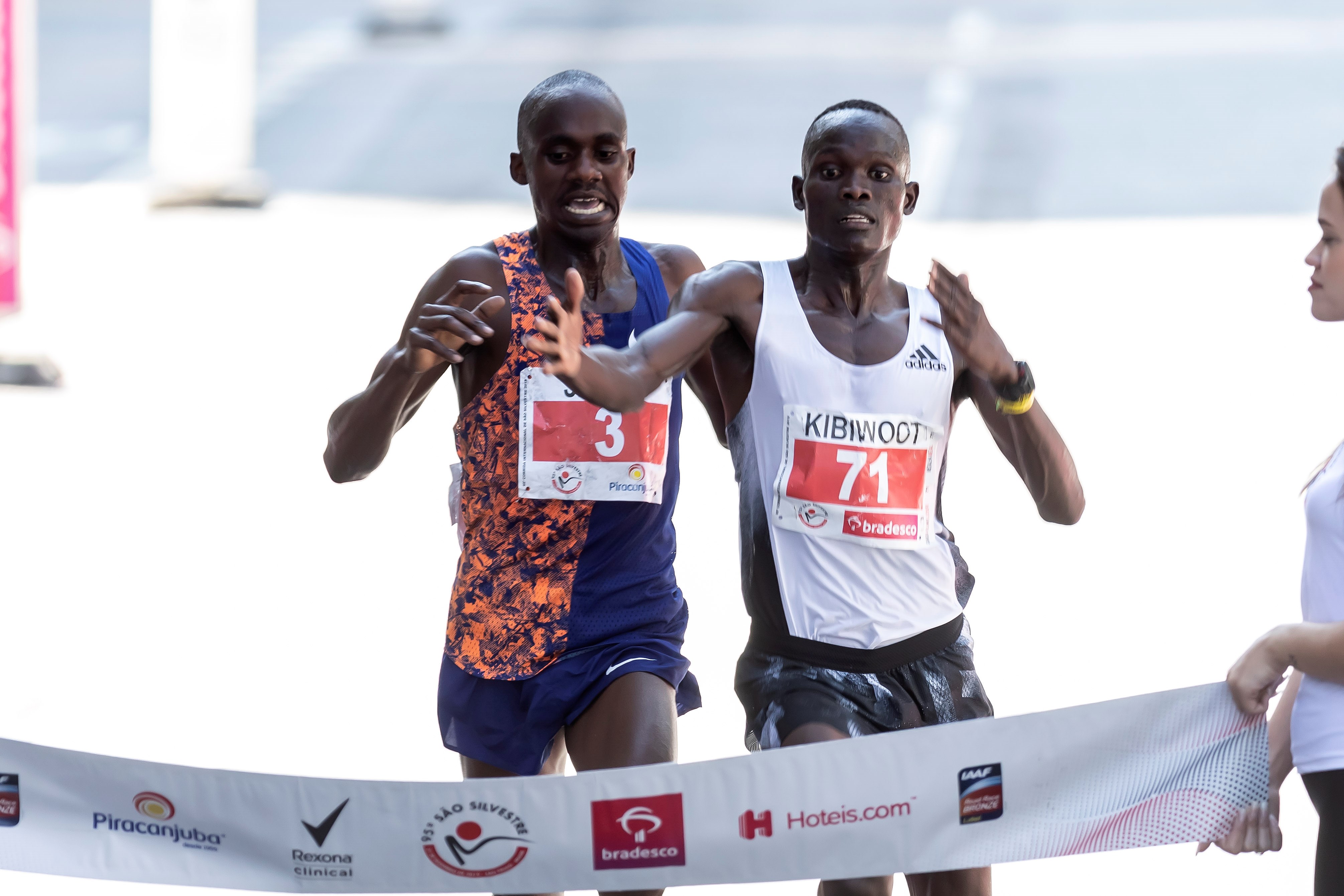 El apasionante final que tuvo la tradicional corrida de Sao Silvestre
