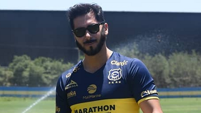 Johnny Herrera envió un saludo de Año Nuevo a los hinchas de Everton