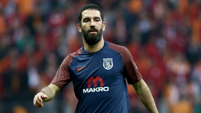Arda Turán firmó un poder para que un agente negocie con Boca Juniors