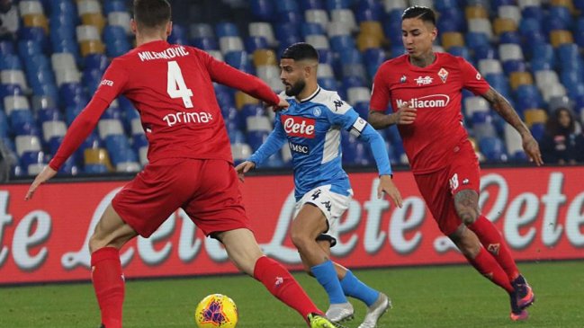 Fiorentina de Erick Pulgar logró importante victoria sobre Napoli en su lucha por la permanencia