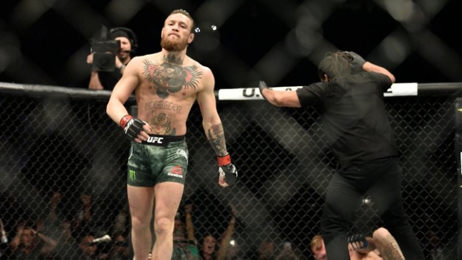 Conor McGregor tuvo un arrollador regreso a la UFC y tumbó a Donald Cerrone en 40 segundos