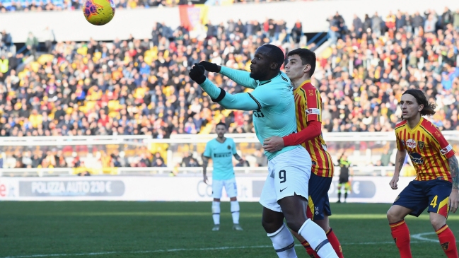 Inter de Milán cosechó un empate ante Lecce con presencia de Alexis en los últimos minutos