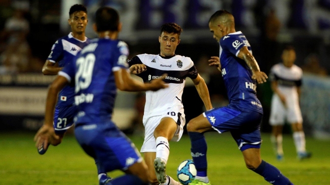 Pablo Galdames fue titular en empate de Vélez ante Gimnasia de Diego Maradona