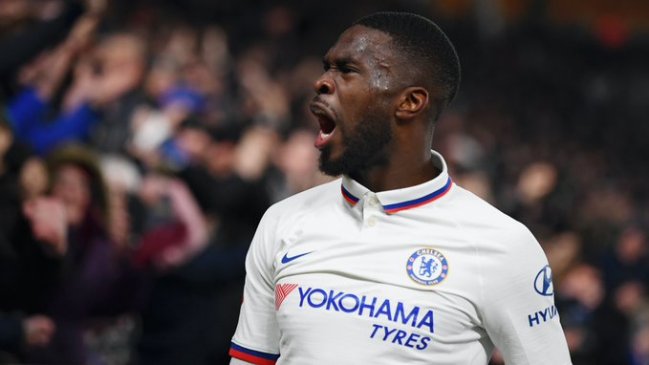 Batshuayi y Tomori guiaron a Chelsea a los octavos de la FA Cup