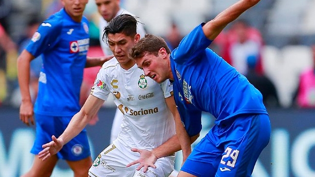 Cruz Azul de Igor Lichnovsky superó a Santos Laguna de Diego Valdés