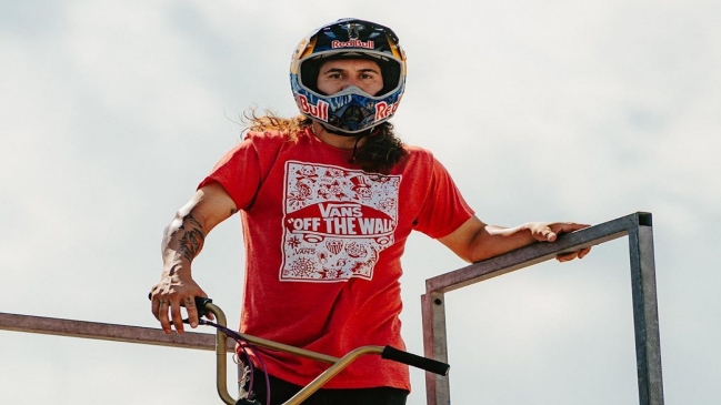 “Coco” Zurita se lució en show de BMX con sus mejores piruetas