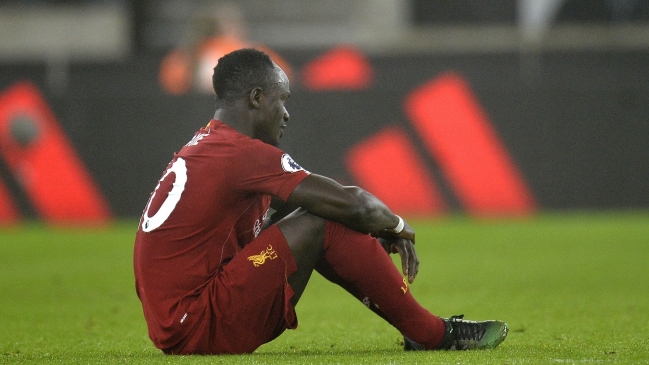 Sadio Mané sufrió desgarro y se perderá próximos partidos de Liverpool