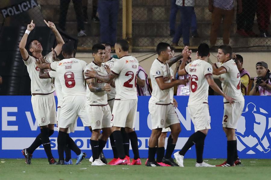 Universitario derribó a Carabobo y jugará con Cerro Porteño en segunda fase de la Copa Libertadores