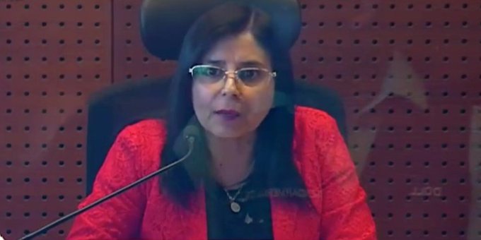 Jueza en audiencia de carabinero: La Garra Blanca tiene una actitud no muy acorde a las reglas sociales