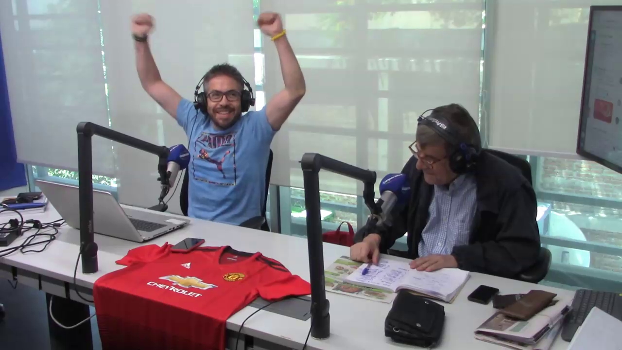 Orlando Aliaga ganó la camiseta de Manchester United en Pasapelota