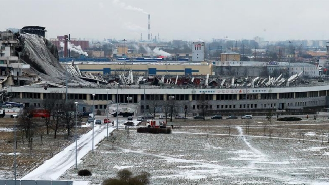 Derrumbe de complejo deportivo en Rusia provocó la muerte de un trabajador