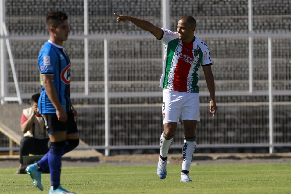 Palestino se hizo fuerte de local y se llevó la victoria ante Huachipato