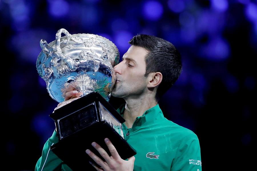 ¡Rey de Australia! Djokovic alcanzó los 17 Grand Slam tras levantar el título en Melbourne Park