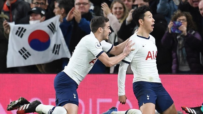 Tottenham se hizo fuerte de local y tumbó a Manchester City de Bravo en la Premier