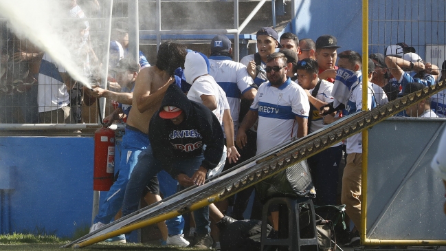 Violentos incidentes pusieron en jaque el duelo entre la UC y O’Higgins