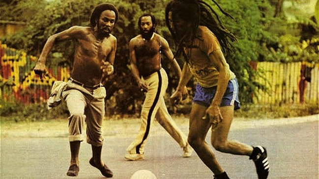 Recordamos a Bob Marley y su amor por el fútbol en el aniversario 75 de su natalicio