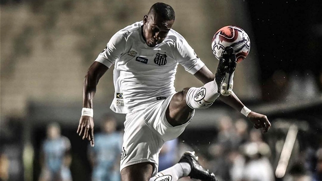 Everton anunció acuerdo para la incorporación del colombiano Jonathan Copete