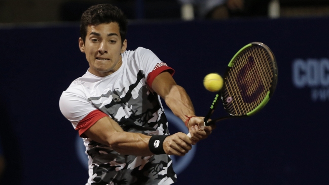 Cristian Garin enfrenta a Pablo Cuevas en busca de las semifinales del ATP de Córdoba