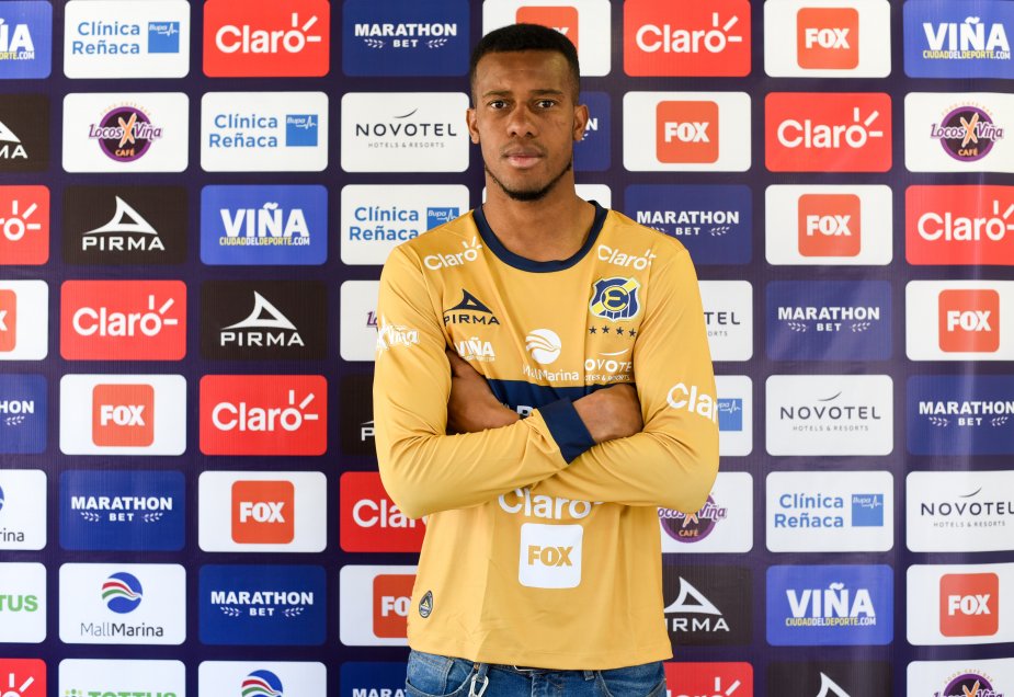 Jonathan Copete tuvo su presentación oficial por Everton en el Estadio Sausalito