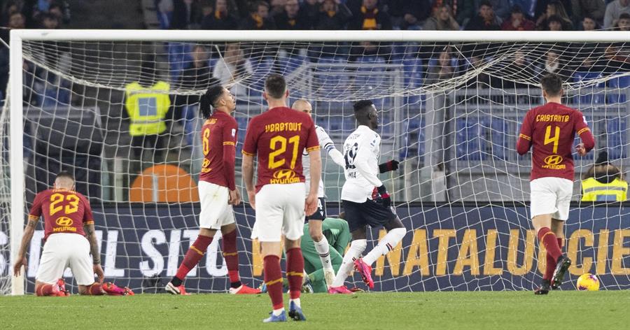 Bologna venció a AS Roma con dos golazos de Musa Barrow