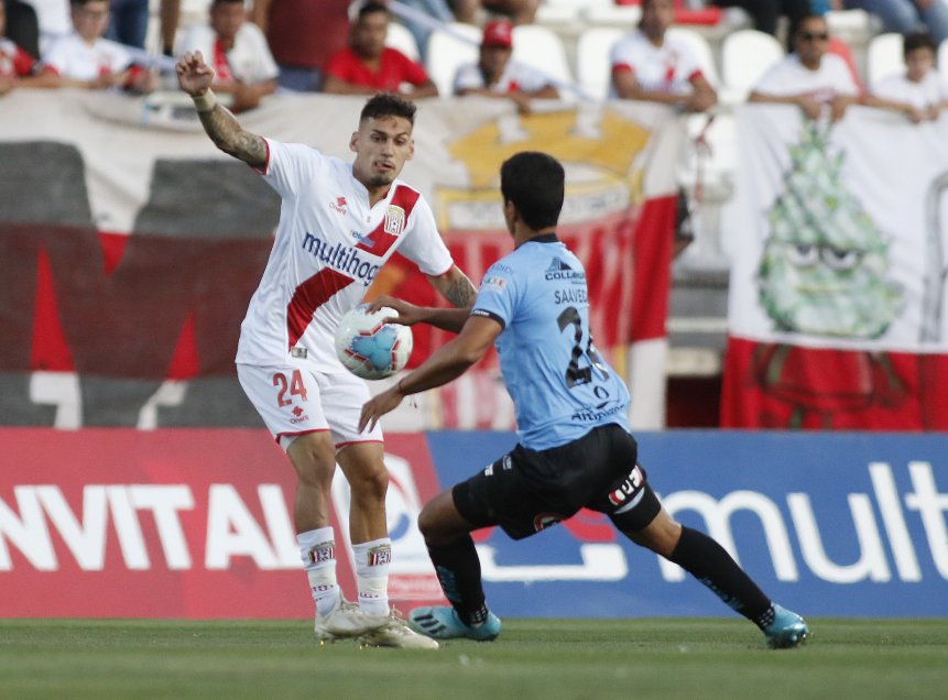 Curicó Unido batió a Deportes Iquique y se instaló en la parte alta del Campeonato Nacional