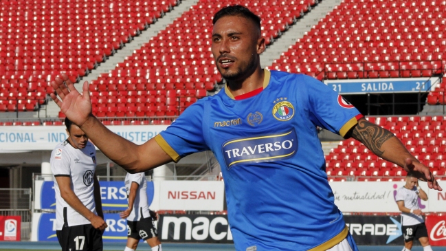 Henríquez sacó un gran zurdazo cruzado y logró el primero de Audax ante Colo Colo