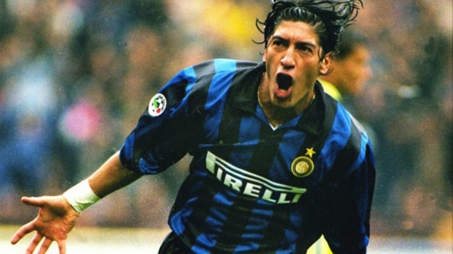Las loas de Zlatan a Iván Zamorano: Saltaba y no bajaba nunca