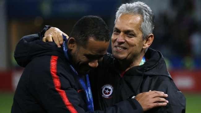 Reinaldo Rueda se ilusiona con eventual regreso de Jean Beausejour a la Roja