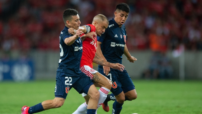 Henríquez elogió el nivel de Aránguiz en lugar del suspendido Montillo