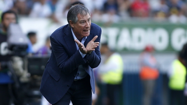 Ariel Holan anticipó el duelo con Colo Colo: “Es un clásico, pero no deja de ser un partido de fútbol”