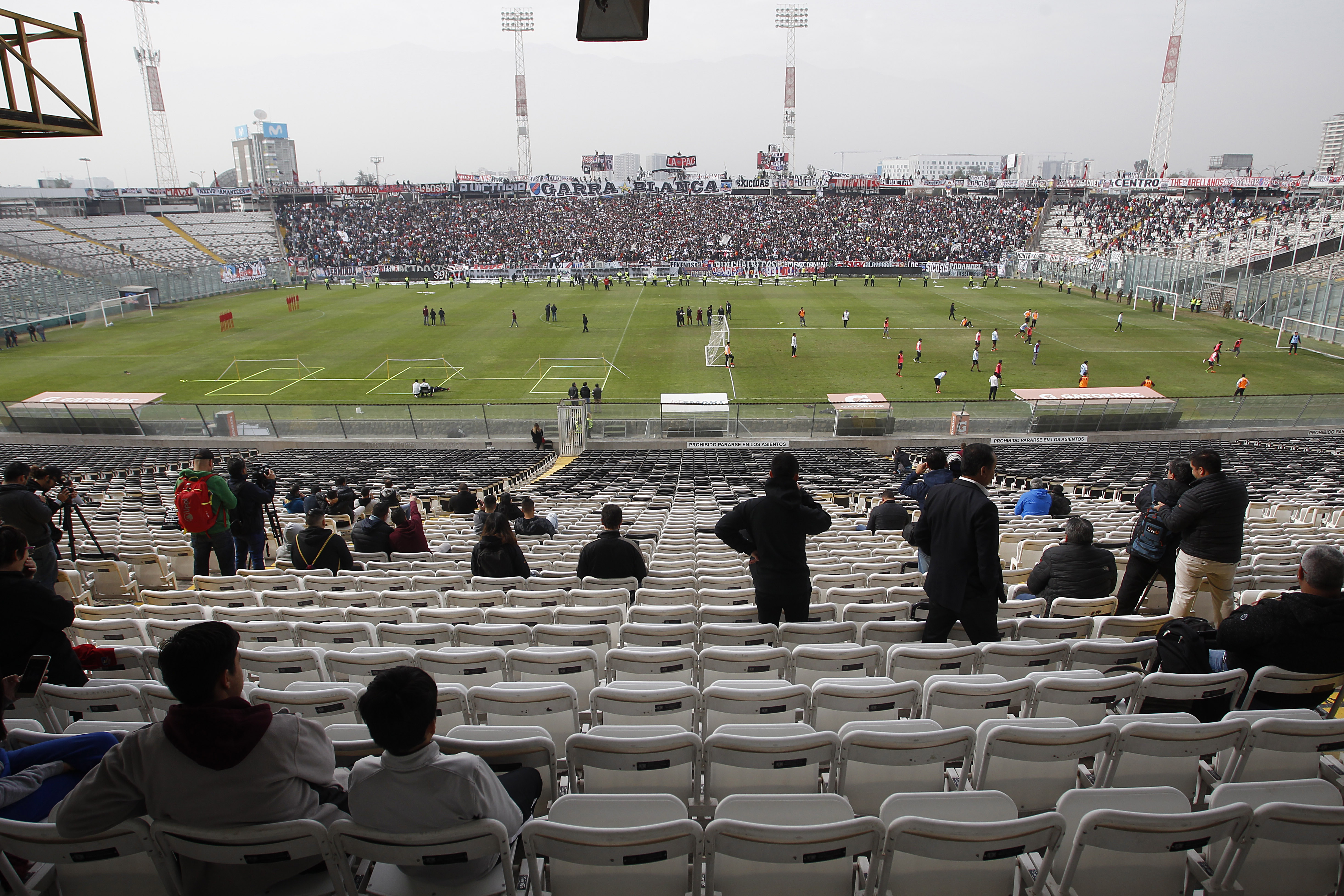 Estadio Seguro autorizó fuegos artificiales para el clásico entre Colo Colo y Universidad Católica