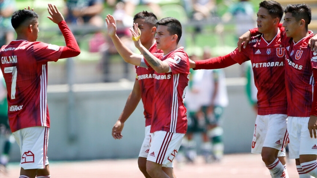 Aránguiz empató para la U ante S. Wanderers con un potente remate desde los doce pasos