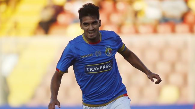 Nico Orellana abrió la cuenta para Audax Italiano ante Unión Española con un golazo