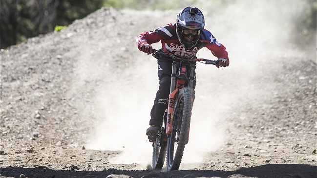 Nicolás Rodríguez ganó Del Cerro al Barrio y clasificó a competencia en Bogotá