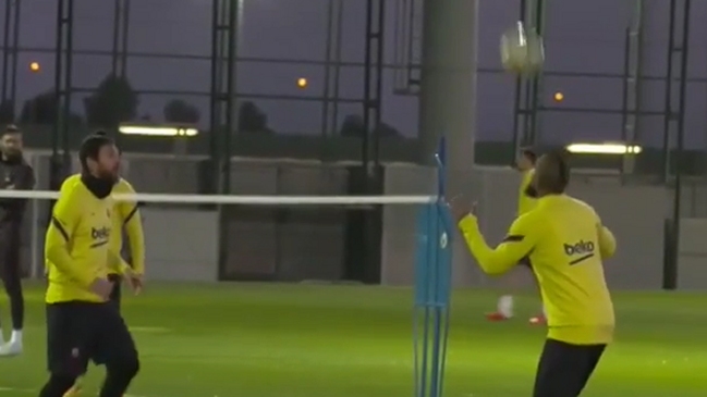 La espectacular chilena de Lionel Messi en fútbol tenis tras asistencia de Arturo Vidal