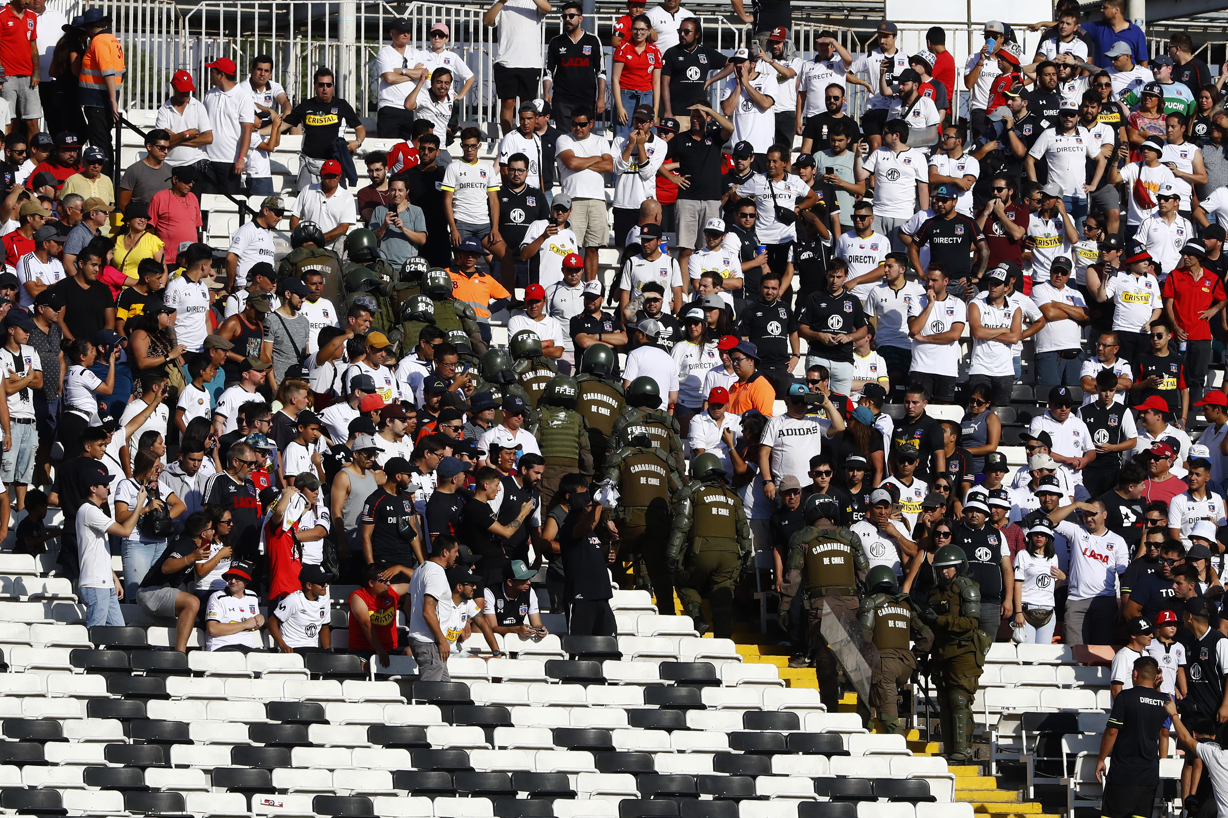 ¿Jugar sin hinchas visitantes es una medida efectiva para erradicar la violencia en los estadios?