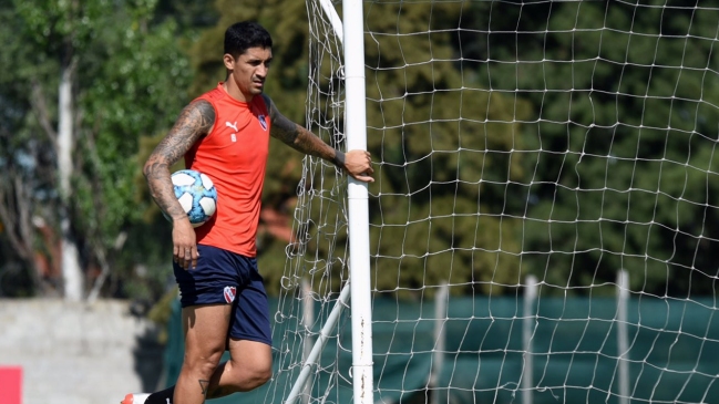 Pedro Pablo Hernández volvió a trabajos con balón en Independiente