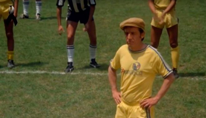 En el aniversario 91 del nacimiento de Chespirito recordamos sus “goles” en la película “El Chanfle”