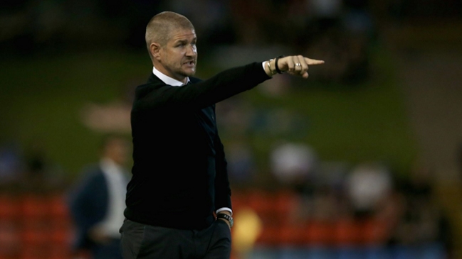 Entrenadores de la liga australiana darán sus instrucciones con un micrófono en los partidos