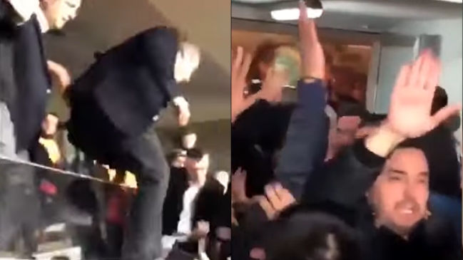 Presidente de Fenerbahce se lanzó de su palco para enfrascarse en pelea con hinchas
