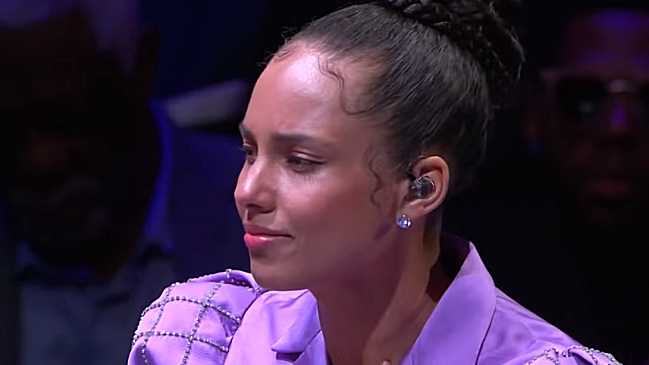 Alicia Keys tocó la sonata “Claro de luna” de Beethoven en tributo a Kobe Bryant