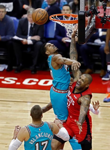 Los Rockets aplastaron a Memphis de la mano de Westbrook y Harden