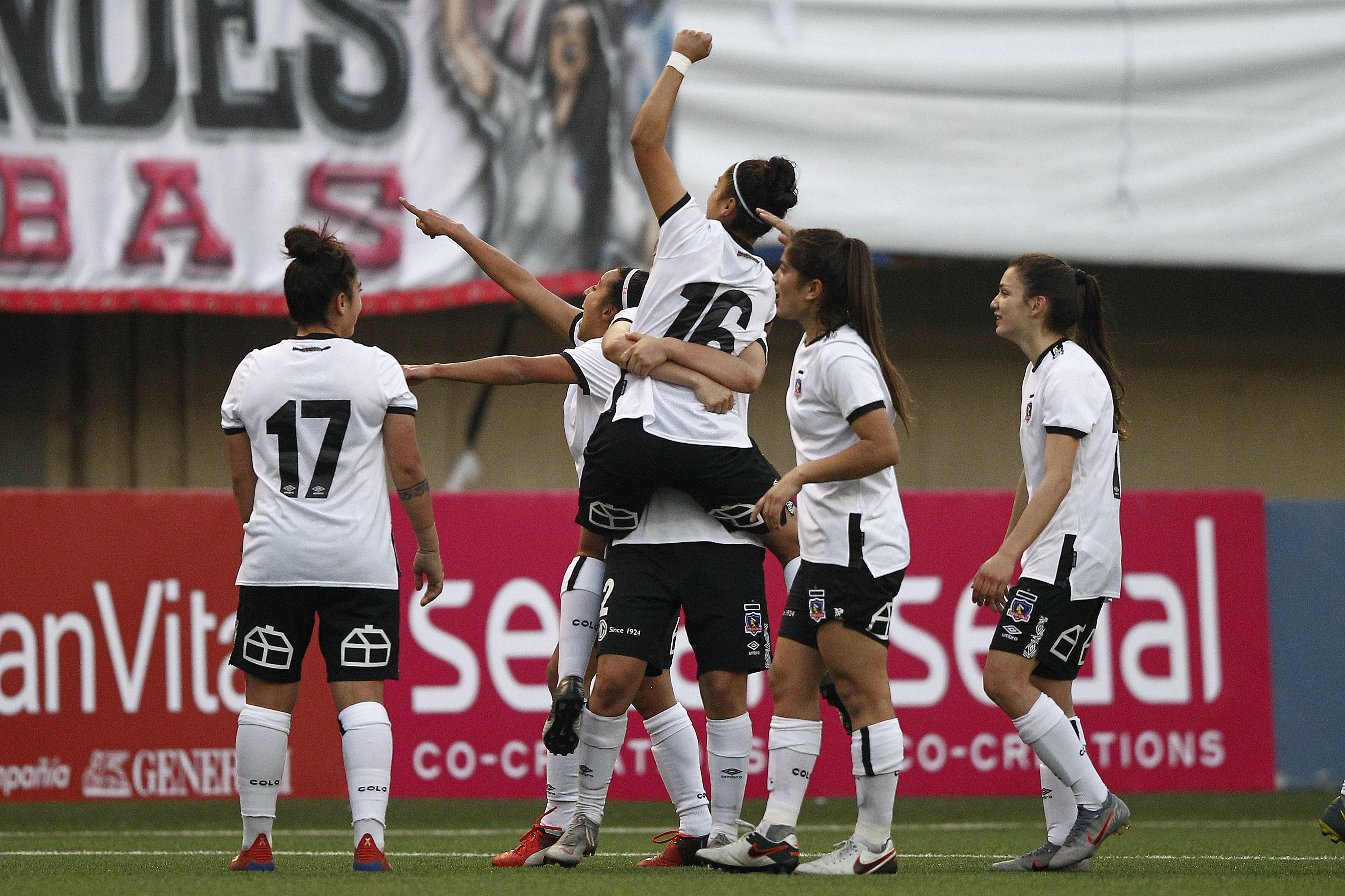 Colo Colo desafía a Boca Juniors en la Noche Alba femenina