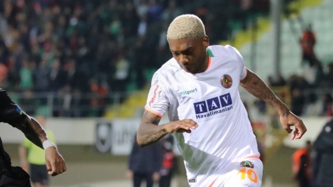 Junior Fernandes marcó en caída de Alanyaspor ante Besiktas en la Superliga turca