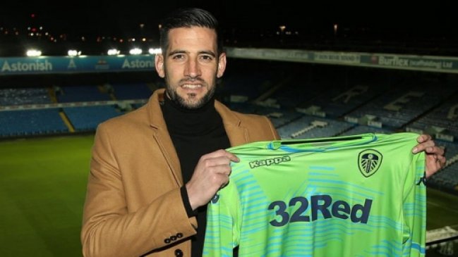 Arquero del Leeds de Marcelo Bielsa fue sancionado con ocho partidos por insultos racistas