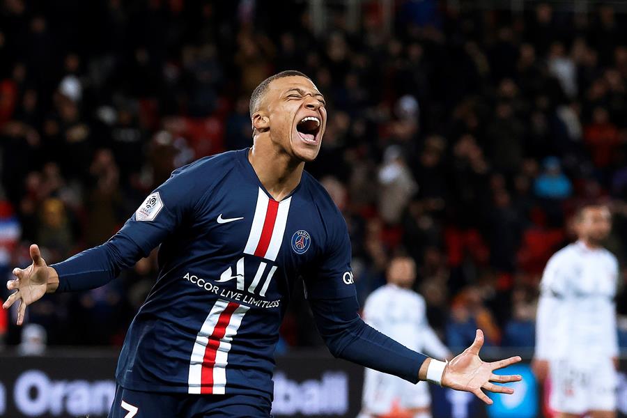 Kylian Mbappé brilló con un doblete en la goleada de PSG sobre Dijón en Francia