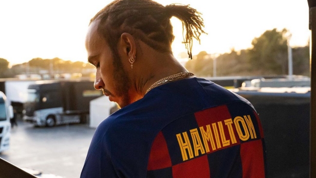 Lewis Hamilton se vistió de azulgrana y apostó por Barcelona para el clásico ante Real Madrid