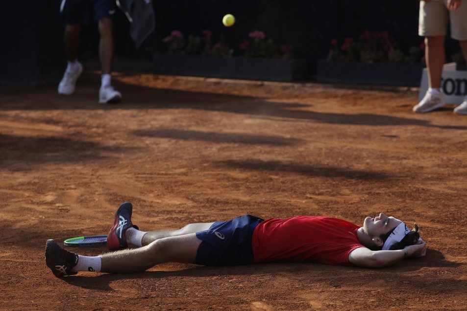 La celebración de Thiago Seyboth Wild al ganar su primer título ATP en Santiago