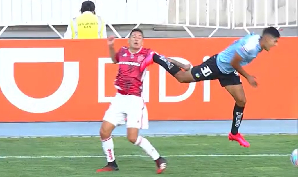 La fuerte patada que recibió en el rostro Matías Rodríguez en el duelo con O’Higgins